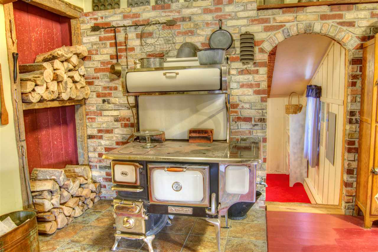 1540 Hammer Road West Kingsley, MI 49649 - Photo 7 of 35 1886133-6.JPG