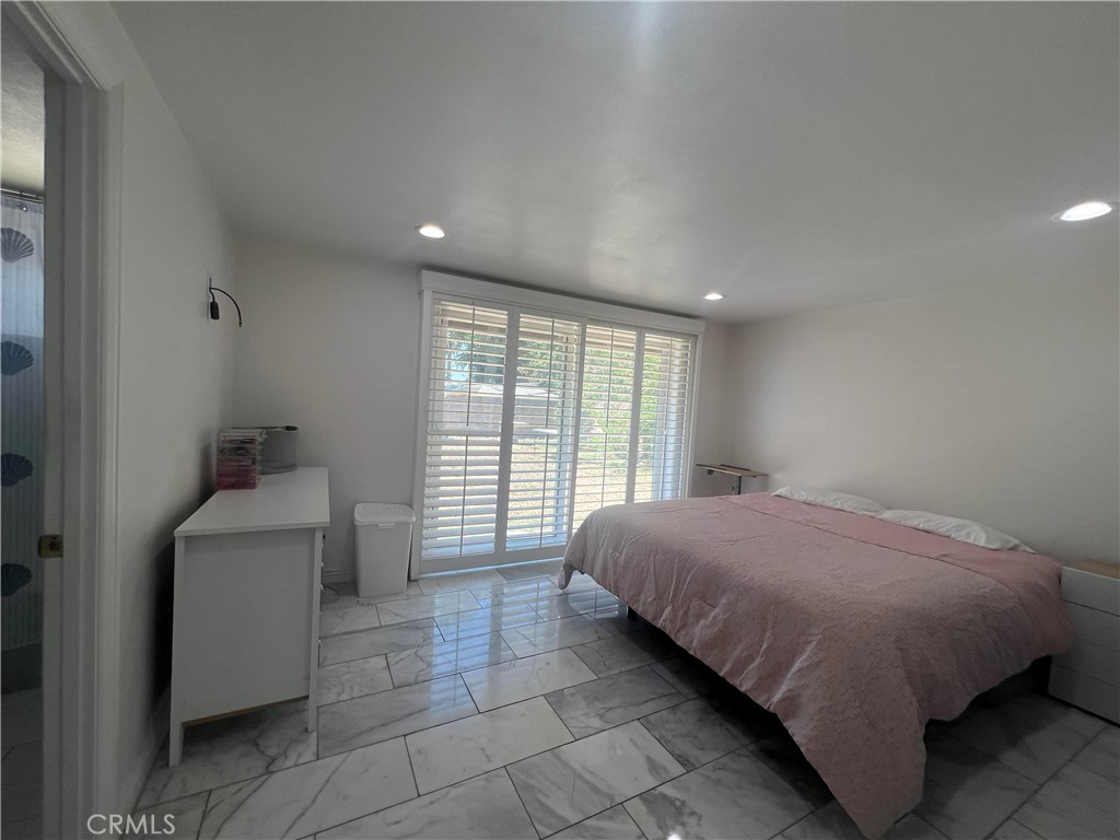 19449 Lurelane Street Rialto, CA 92376 - Photo 8 of 15 Big bedroom