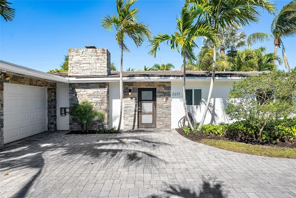 $1,200,000 | 2233 Northeast 30th Court, Lighthouse Point, FL 33064