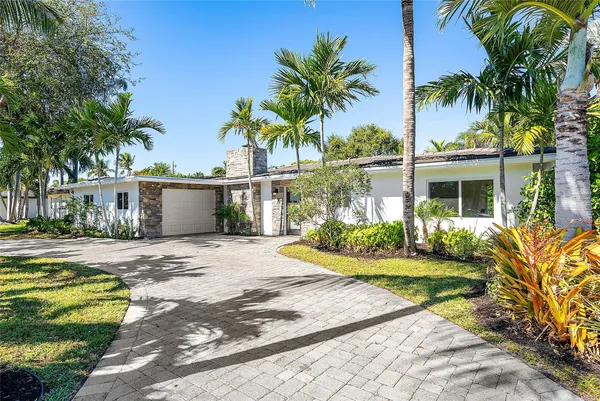 $1,200,000 | 2233 Northeast 30th Court, Lighthouse Point, FL 33064