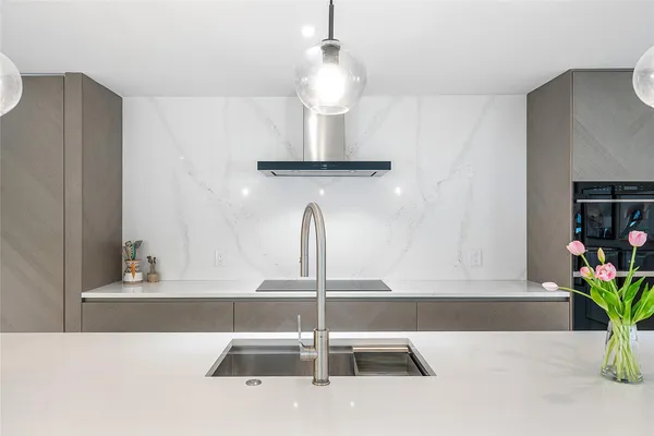 $1,200,000 | 2233 Northeast 30th Court, Lighthouse Point, FL 33064