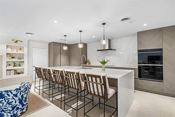 $1,200,000 | 2233 Northeast 30th Court, Lighthouse Point, FL 33064