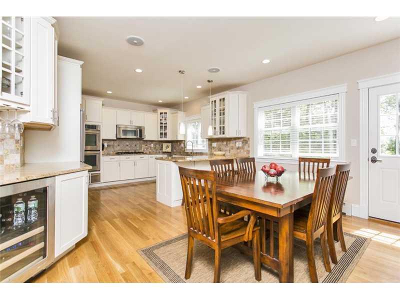 34 Farm Gate Road Falmouth, ME 04105 - Photo 14 of 29 Kitchen.