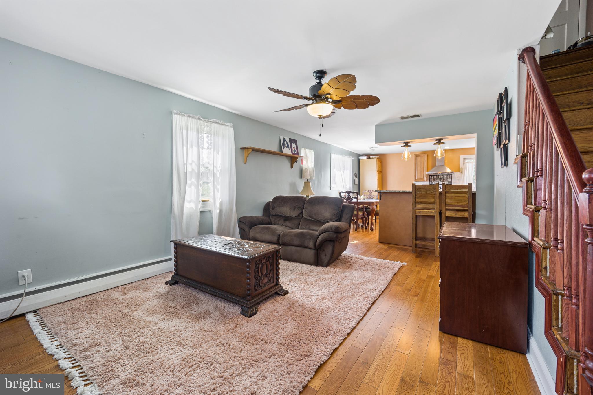 910 Grant Road Folcroft, PA 19032 - Photo 6 of 35