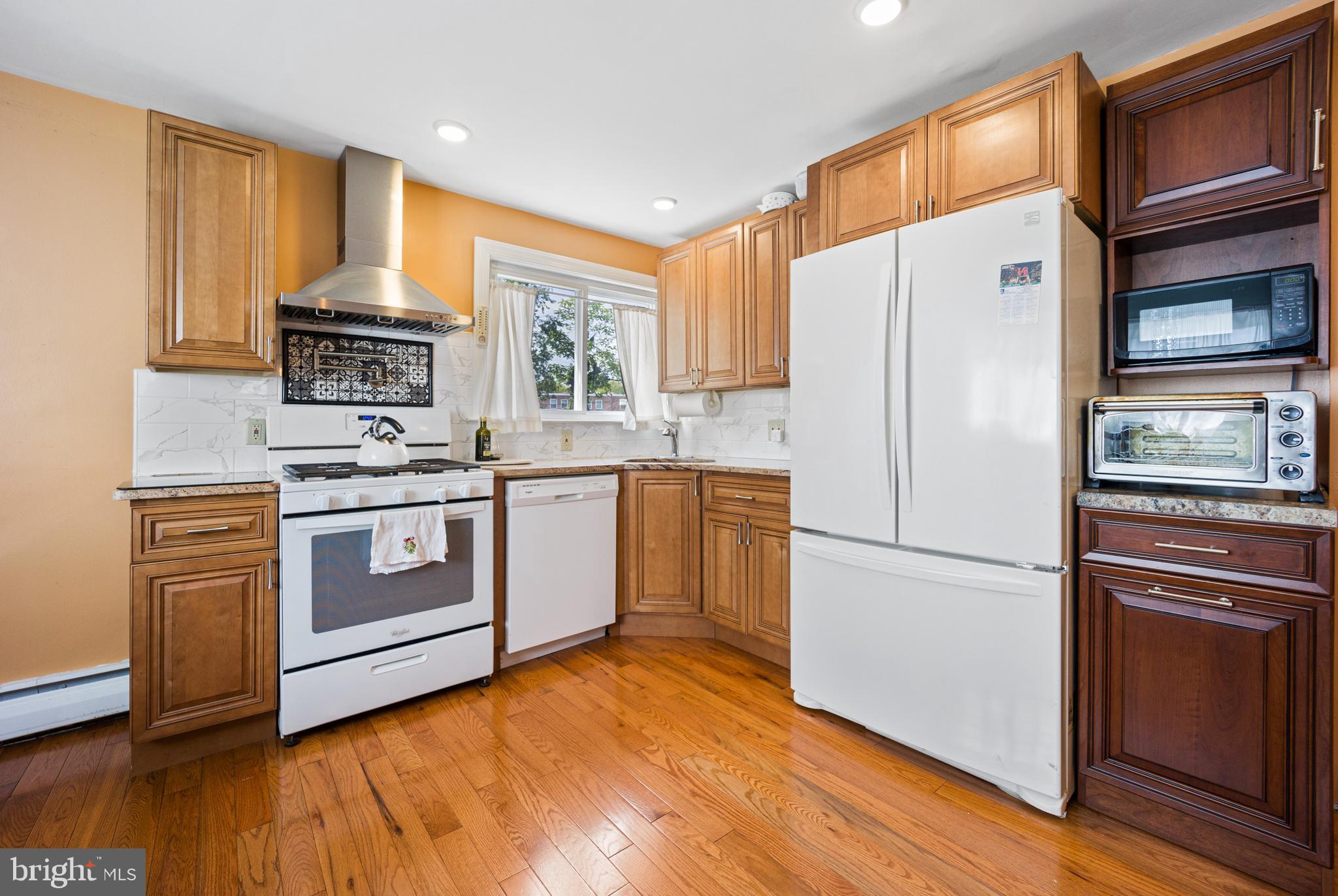 910 Grant Road Folcroft, PA 19032 - Photo 10 of 35