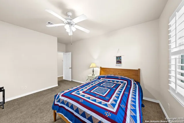 $785,000 | 100 Glen Lakes Court West, Ingram, TX 78025