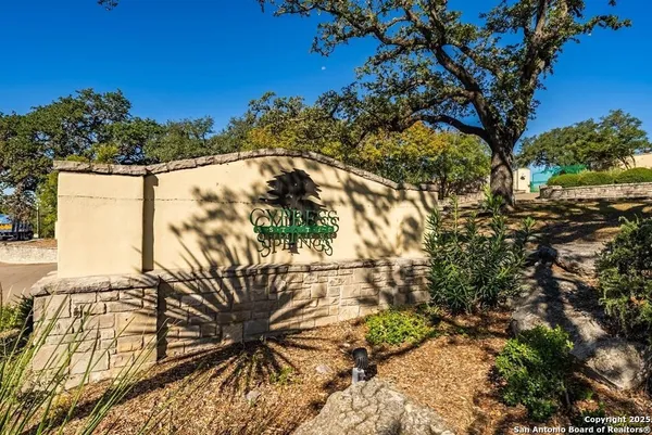 $785,000 | 100 Glen Lakes Court West, Ingram, TX 78025