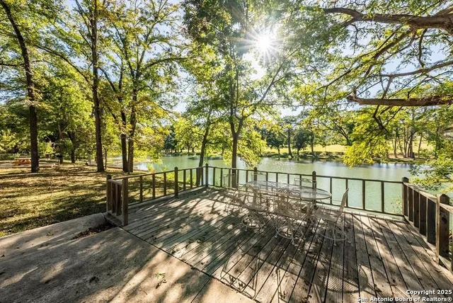 $785,000 | 100 Glen Lakes Court West, Ingram, TX 78025