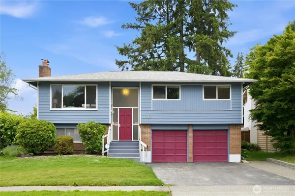 $859,900 | 1727 Anacortes Avenue Northeast, Renton, WA 98059