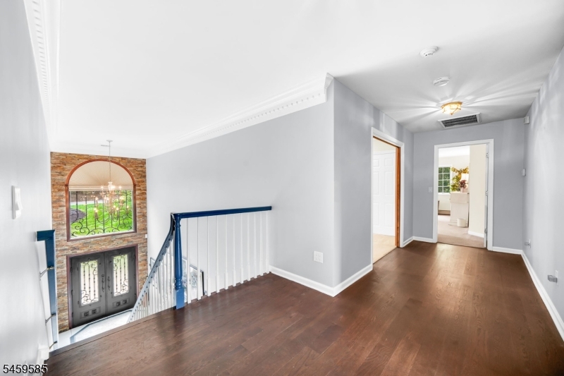 24 West Sunset Road Pequannock, NJ 07444 - Photo 22 of 47 Gallery Image 22