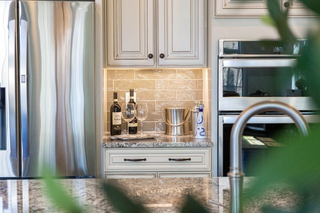 49 Pine Tree Drive, Unit 49 Methuen, MA 01844 - Photo 12 of 38 a view of living room