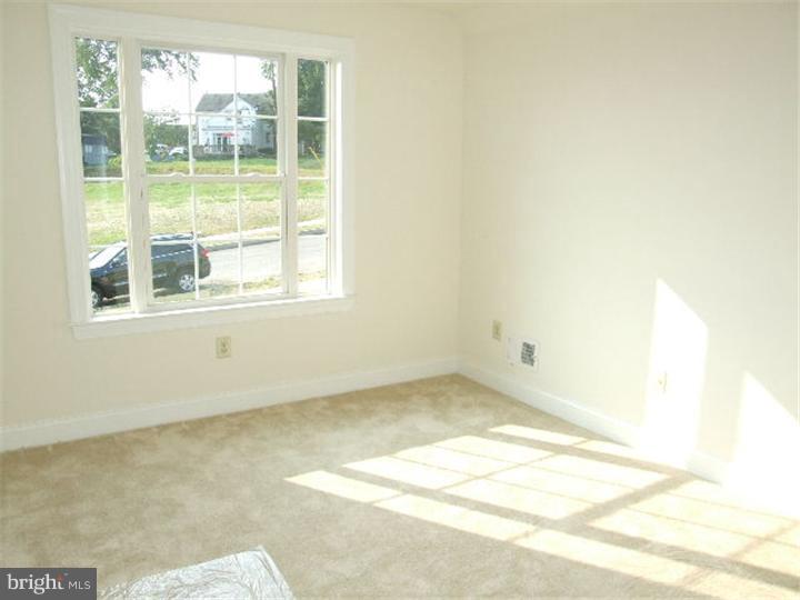 136 North Hillcrest Road Springfield, PA 19064 - Photo 8 of 15 Bedroom 2