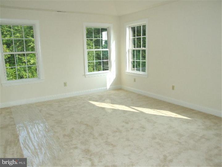 136 North Hillcrest Road Springfield, PA 19064 - Photo 10 of 15 Master Bedroom
