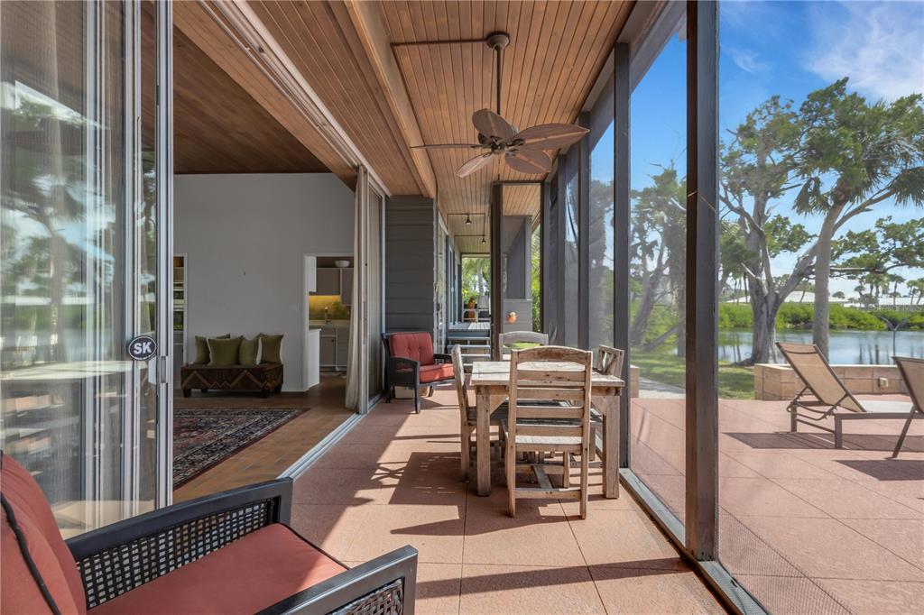 62 Sandy Hook Road South Sarasota, FL 34242 - Photo 18 of 66