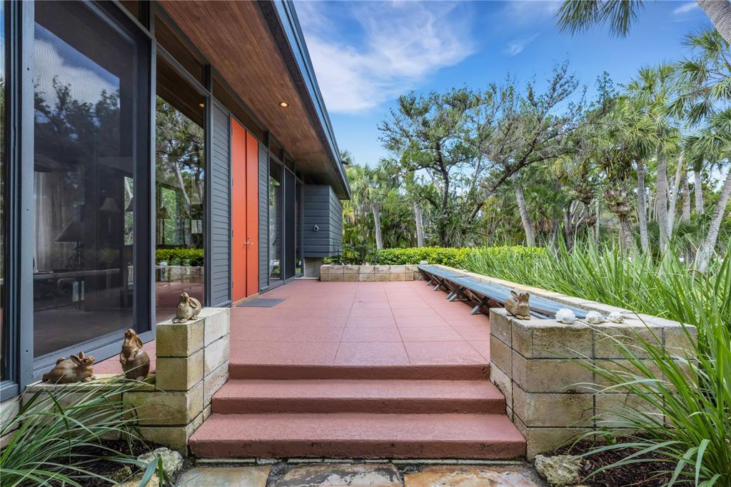 62 Sandy Hook Road South Sarasota, FL 34242 - Photo 33 of 66