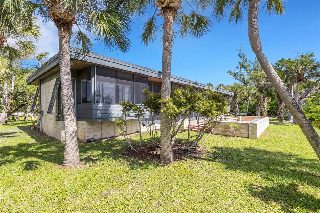 62 Sandy Hook Road South Sarasota, FL 34242 - Photo 38 of 66