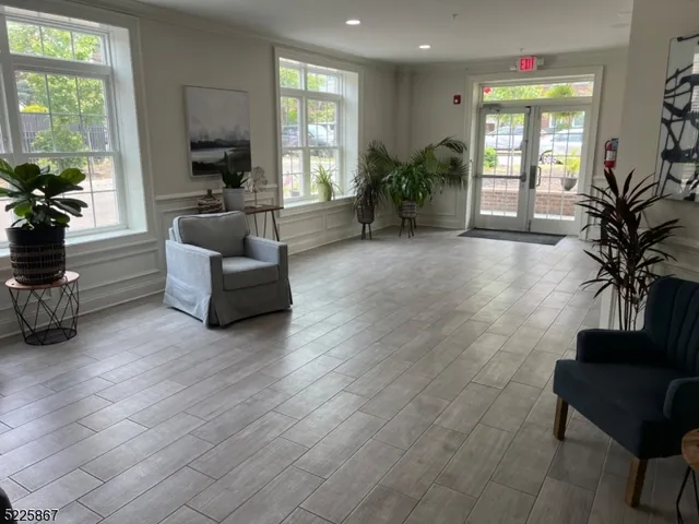 $5,150 | 501 South Avenue, Unit 216, Garwood, NJ 07027