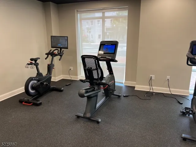 $5,150 | 501 South Avenue, Unit 216, Garwood, NJ 07027