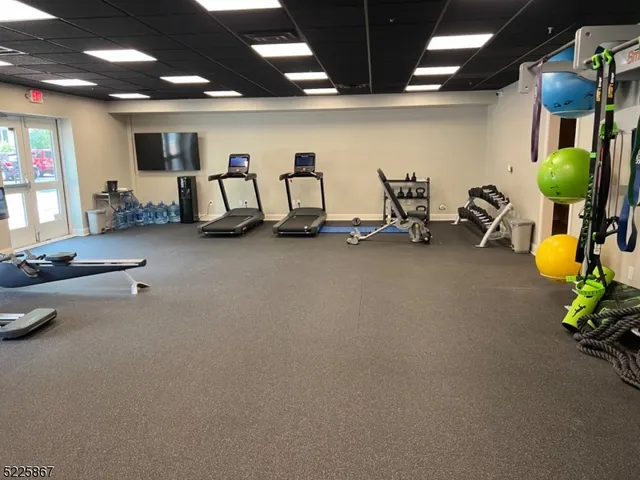 $5,150 | 501 South Avenue, Unit 216, Garwood, NJ 07027