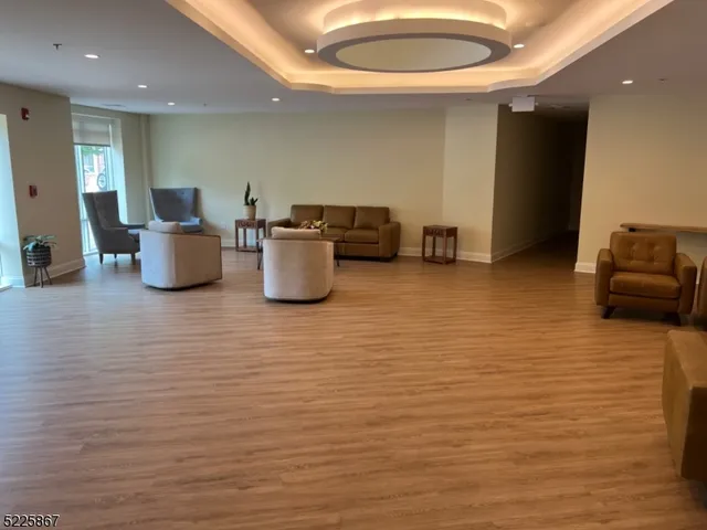 $5,150 | 501 South Avenue, Unit 216, Garwood, NJ 07027