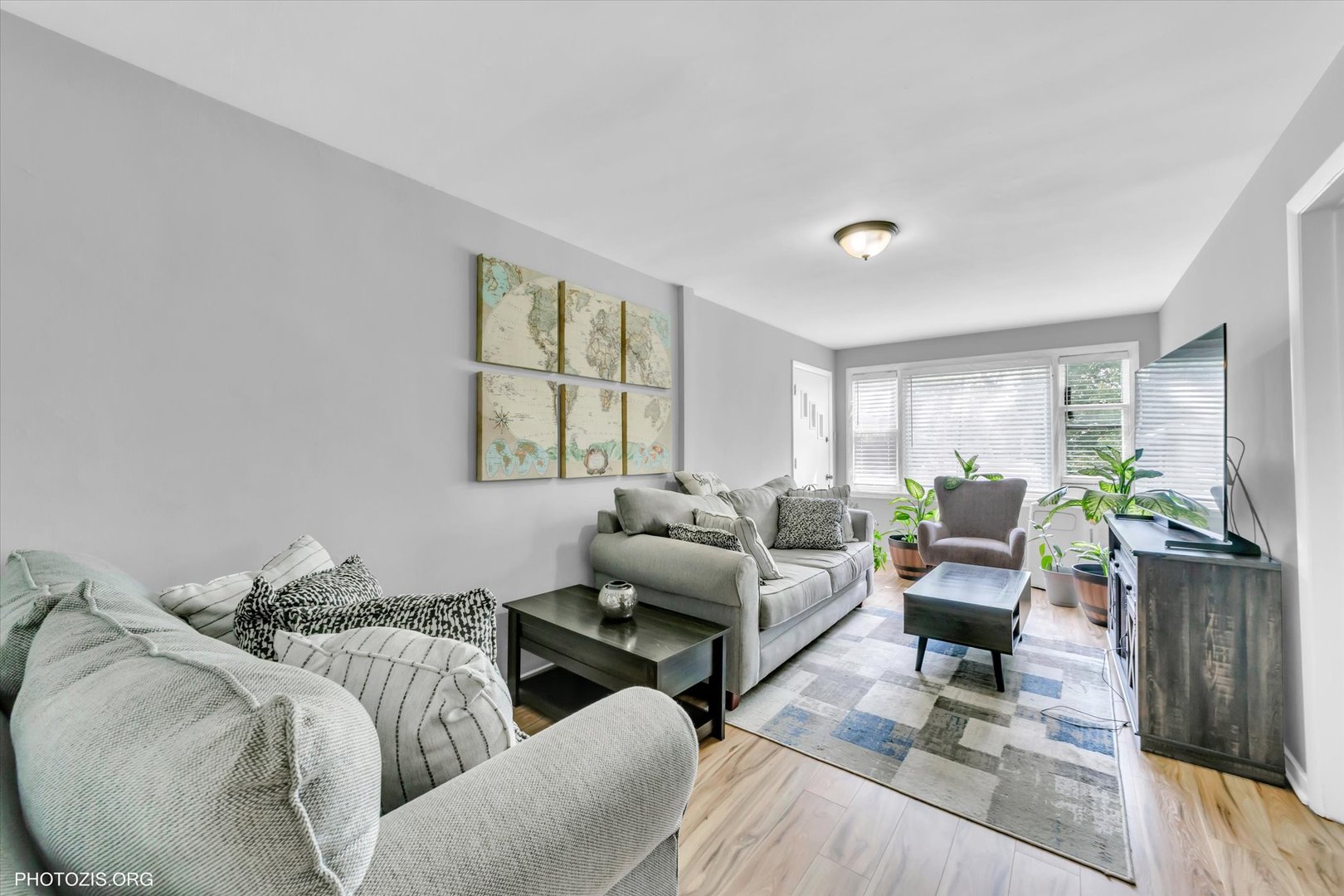 10002 South Torrence Avenue Chicago, IL 60617 - Photo 12 of 46