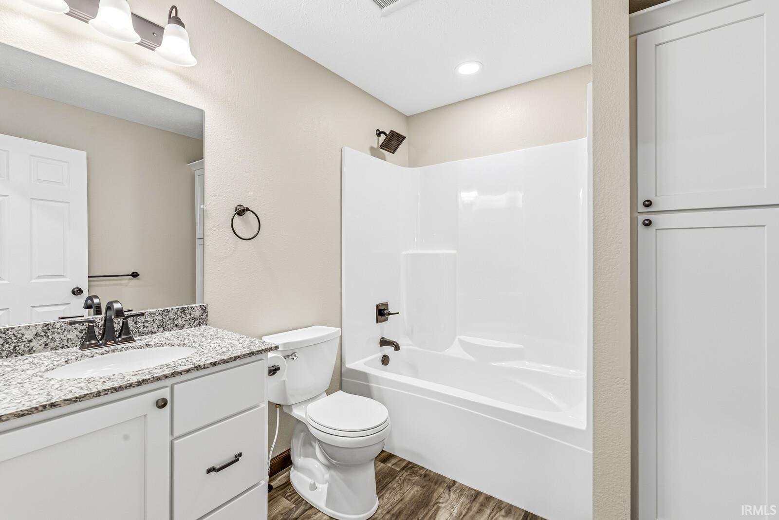 59561 Rosedale Avenue Elkhart, IN 46517 - Photo 16 of 25