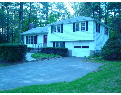 18 Hickory Road Sudbury, MA 01776 - Photo 3 of 20 Gallery Image 3
