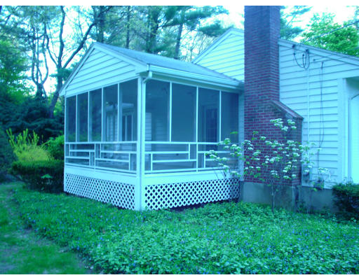 18 Hickory Road Sudbury, MA 01776 - Photo 5 of 20 Gallery Image 5