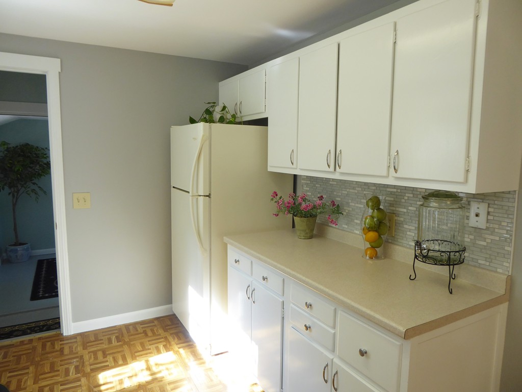 92 Hudson Street Springfield, MA 01118 - Photo 9 of 30