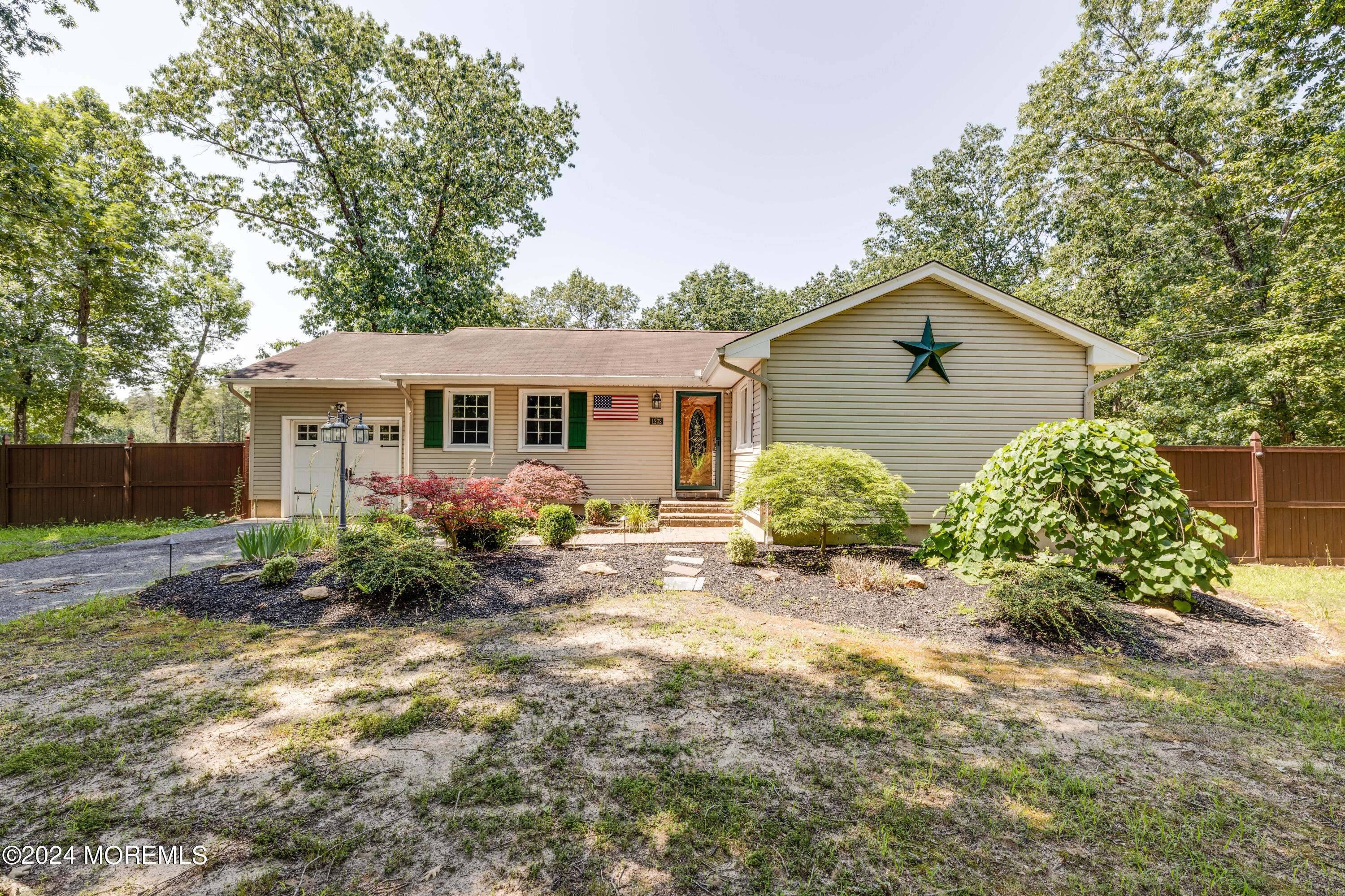 1202 Toms River Road Jackson, NJ 08527 - Photo 2 of 25 Front House1