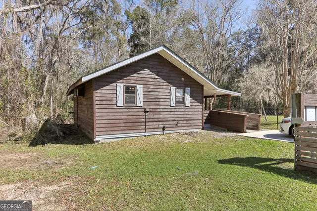 a view of outdoor space yard