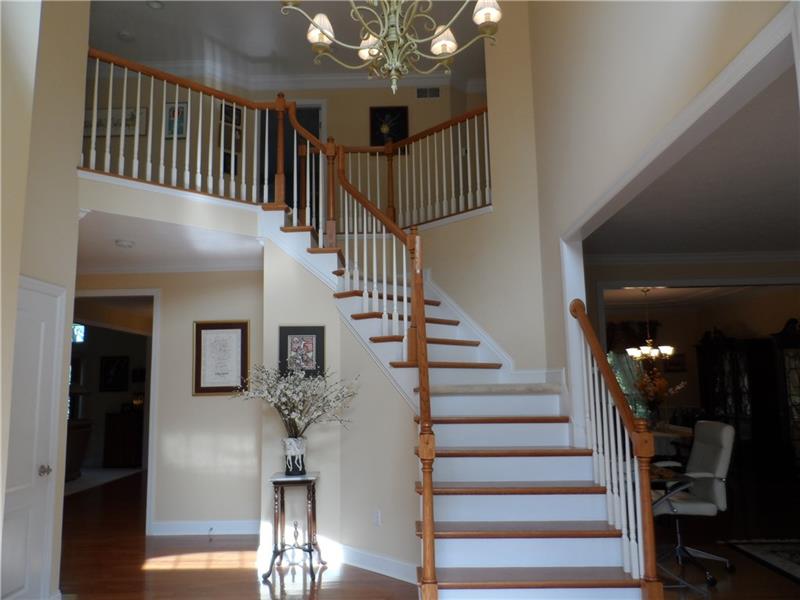 Elegant 2 story Entry