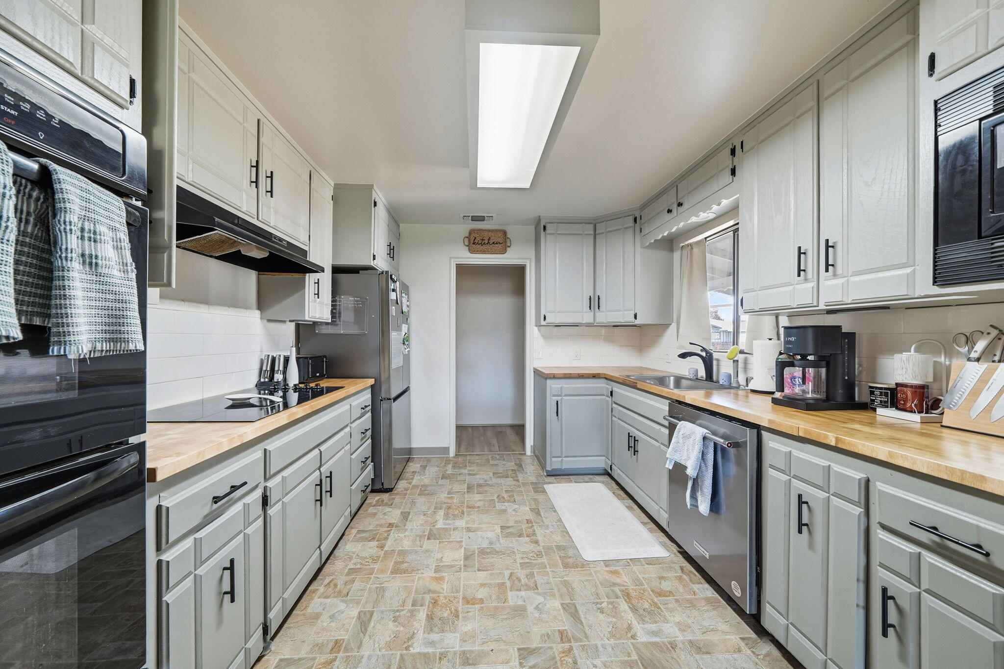 590 Brearcliffe Drive Red Bluff, CA 96080 - Photo 7 of 24 10-web-or-mls-IMG-10