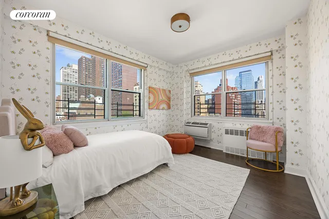 $1,099,000 | 300 East 71st Street, Unit 11N | Lenox Hill