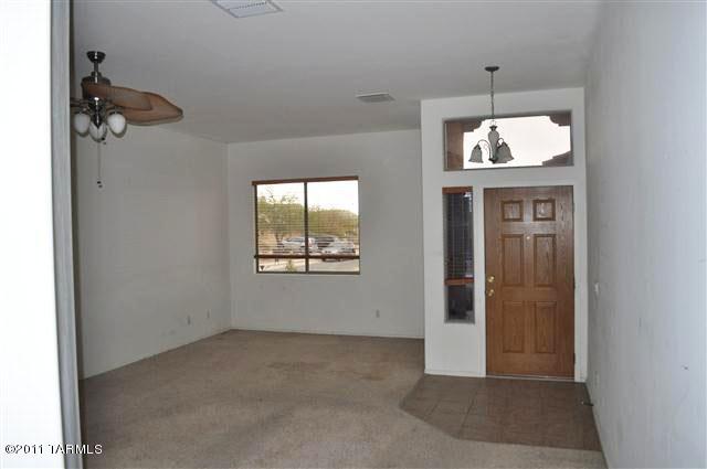 5726 West Desert Portal Road Tucson, AZ 85735 - Photo 3 of 25