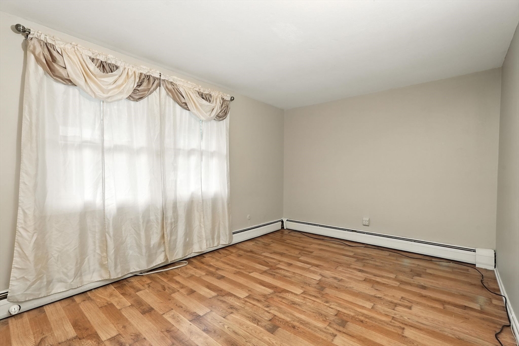 125 Manor Court, Unit 125 Springfield, MA 01118 - Photo 16 of 23