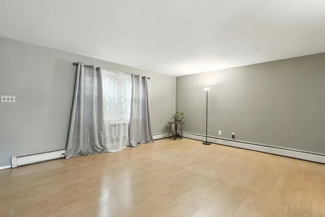 $170,000 | 125 Manor Court, Unit 125, Springfield, MA 01118