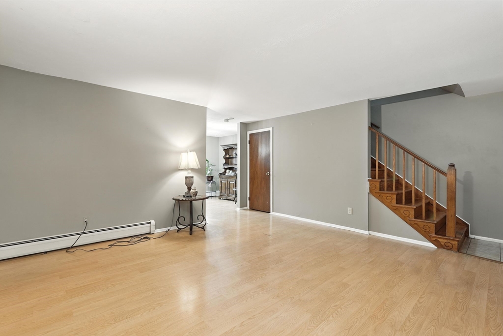 125 Manor Court, Unit 125 Springfield, MA 01118 - Photo 8 of 23