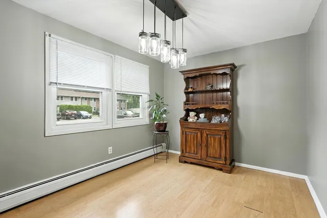 $170,000 | 125 Manor Court, Unit 125, Springfield, MA 01118