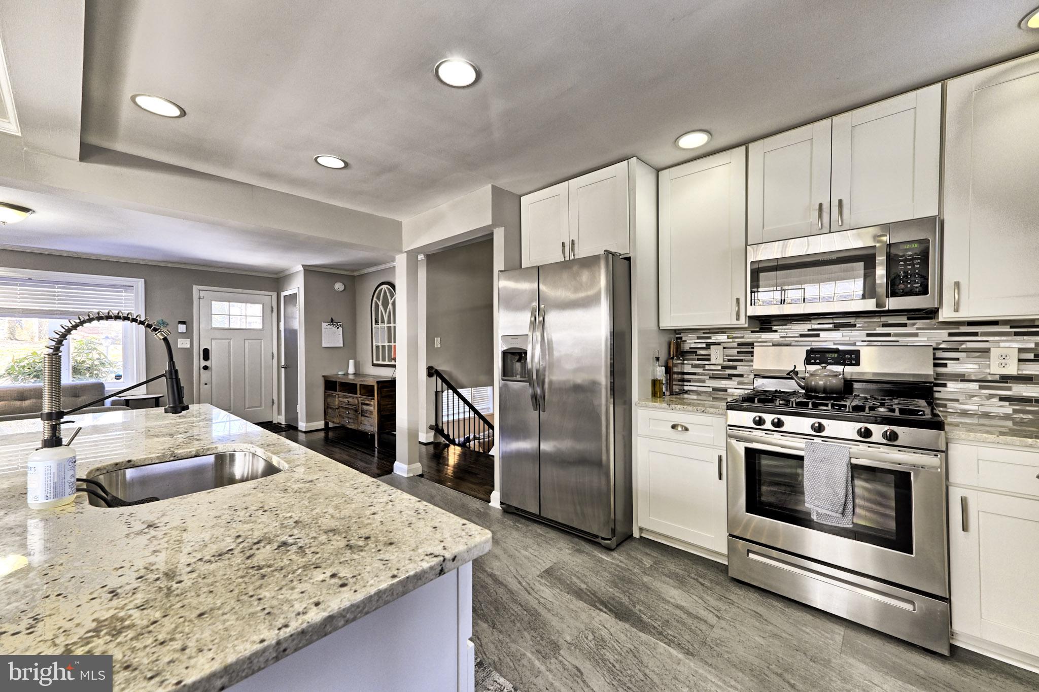 547 Brook Road Baltimore, MD 21286 - Photo 11 of 32