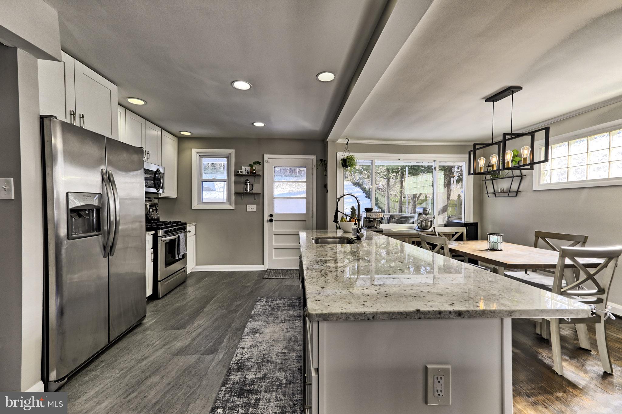 547 Brook Road Baltimore, MD 21286 - Photo 12 of 32