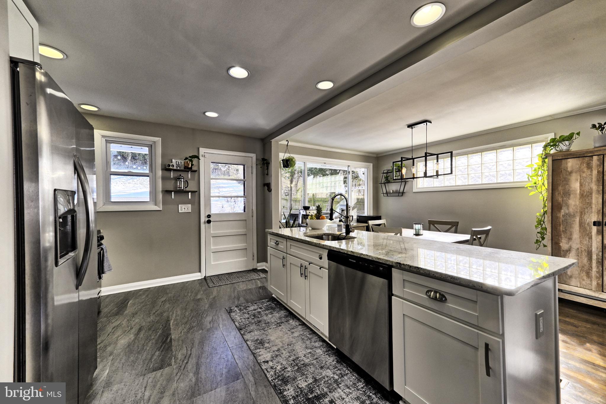 547 Brook Road Baltimore, MD 21286 - Photo 13 of 32