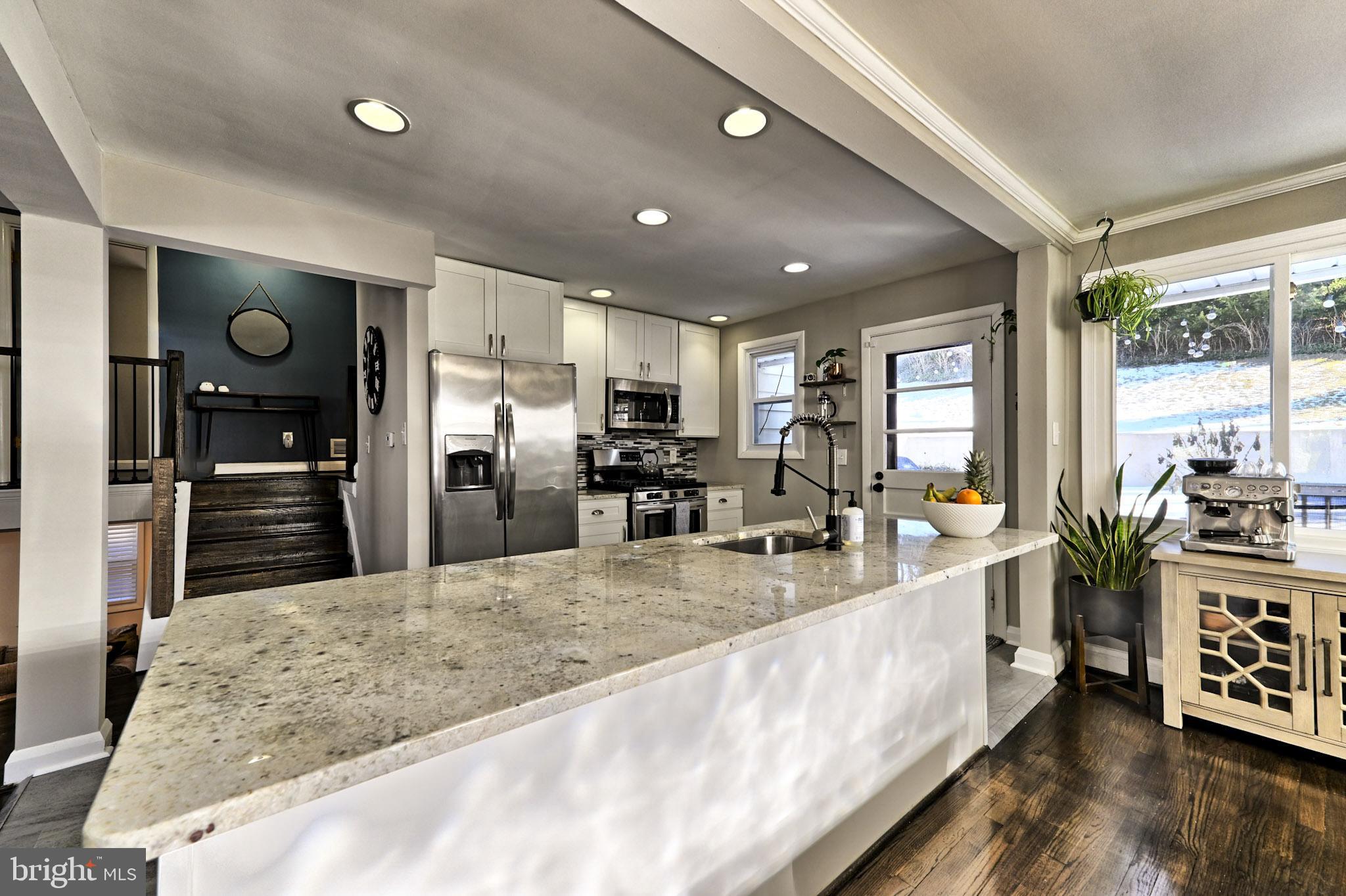 547 Brook Road Baltimore, MD 21286 - Photo 16 of 32