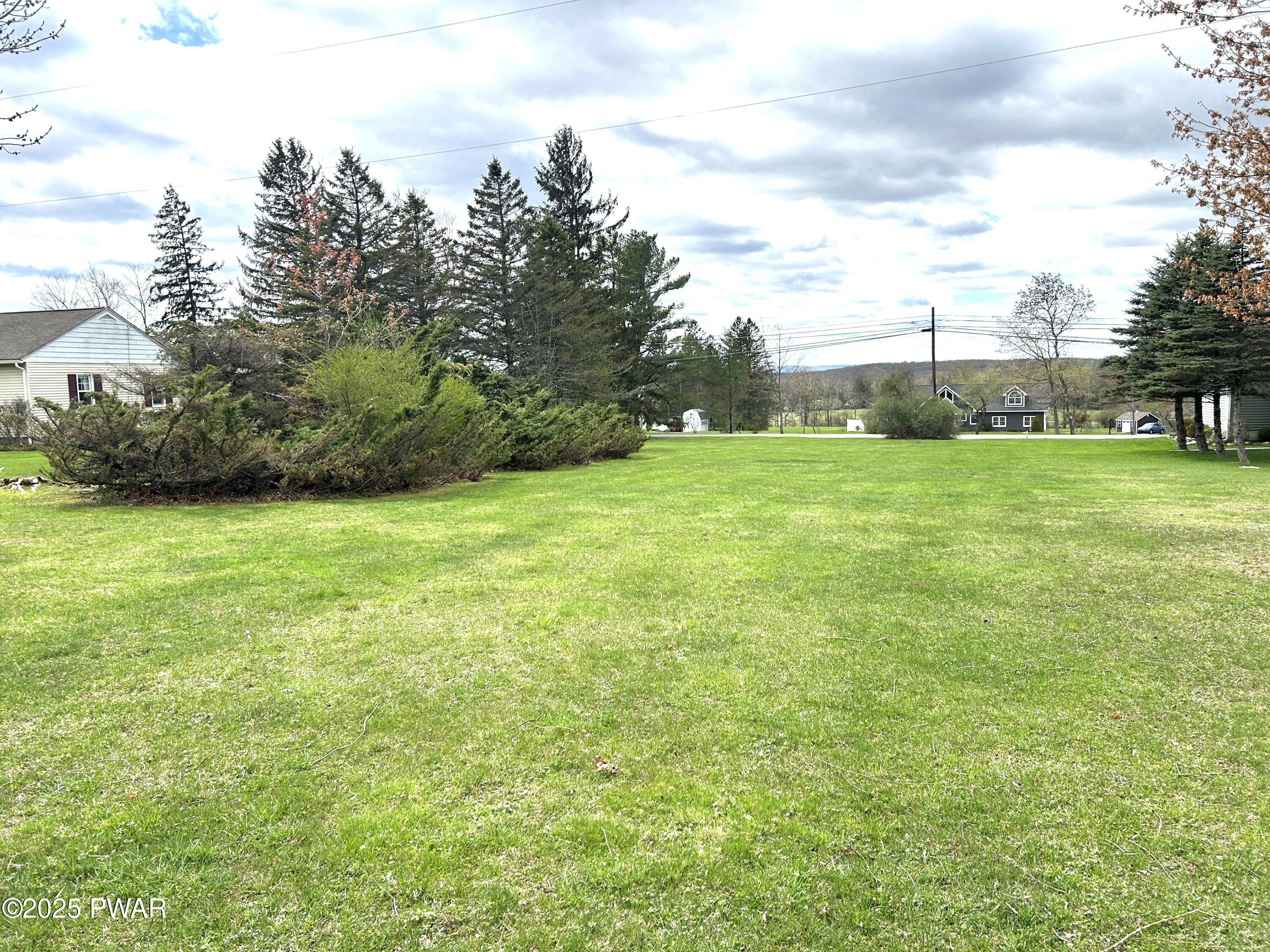 536 Ridge Avenue Hawley, PA 18428 - Photo 12 of 53 14-Property Views