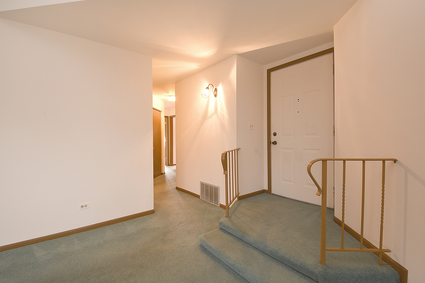 9722 West Creek Road, Unit E2 Palos Park, IL 60464 - Photo 2 of 18