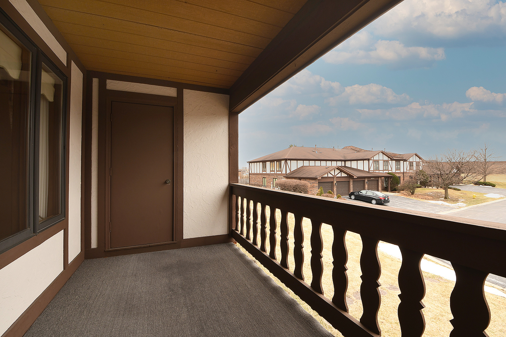 9722 West Creek Road, Unit E2 Palos Park, IL 60464 - Photo 10 of 18 a view of a balcony