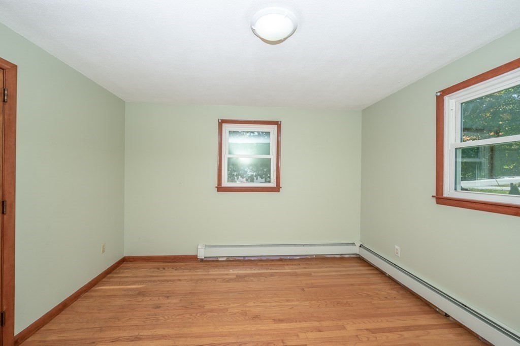 539 Cooper Road Northbridge, MA 01534 - Photo 17 of 35