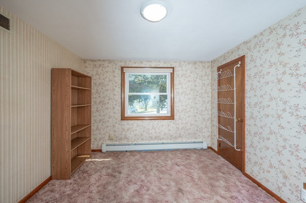 539 Cooper Road Northbridge, MA 01534 - Photo 24 of 35