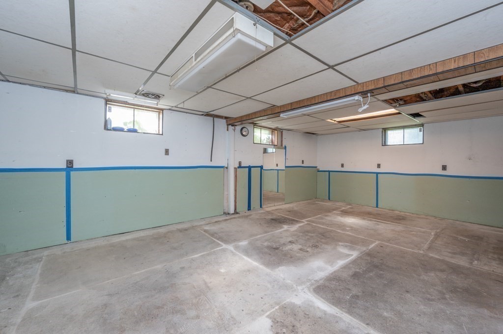 539 Cooper Road Northbridge, MA 01534 - Photo 27 of 35