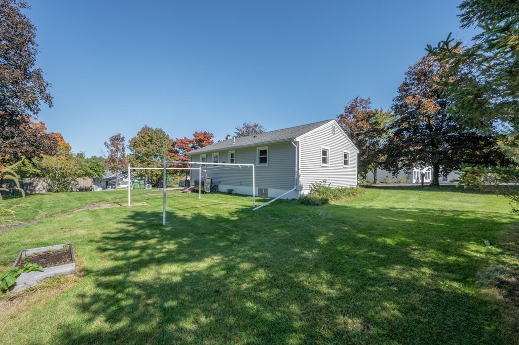 539 Cooper Road Northbridge, MA 01534 - Photo 3 of 35